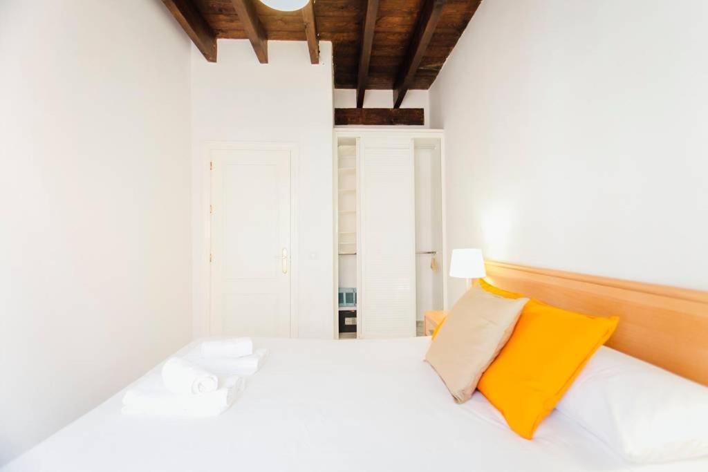 Precioso Apartamento En El Casco Antiguo De Triana Sevilla Exteriör bild