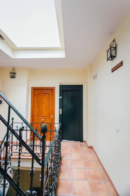 Precioso Apartamento En El Casco Antiguo De Triana Sevilla Exteriör bild