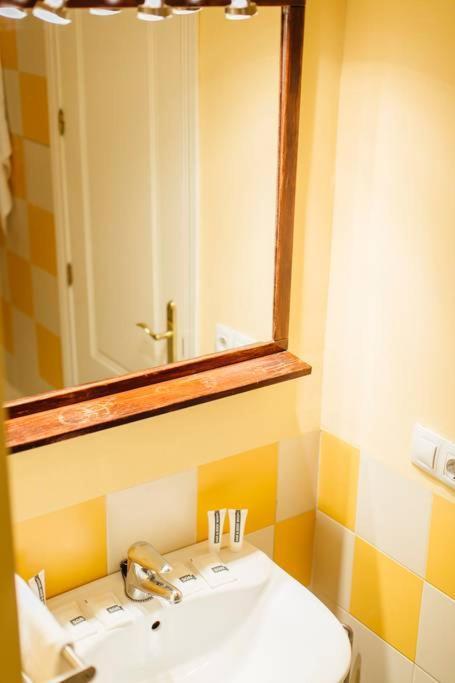 Precioso Apartamento En El Casco Antiguo De Triana Sevilla Exteriör bild